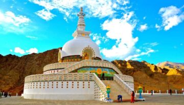 Shanti_Stupa,_Leh,_Ladakh_20180305180249