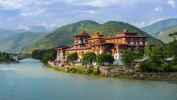 bhutan-punakha-dzong-river