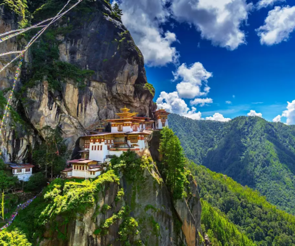 15978913-taktsang-monastery